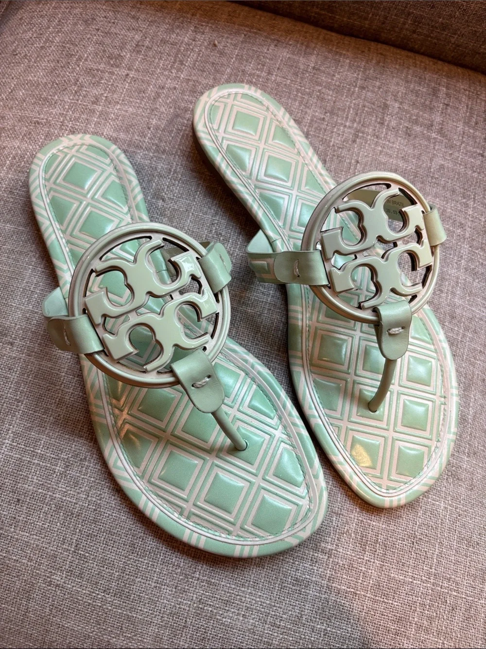 New in Box Tory Burch Miller Leather Sandals in New Ivory/ Meadow Mist size 9.5